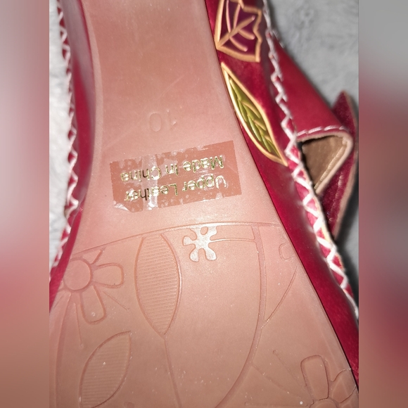 Elite red slight wedge sandals size 10 - Picture 8 of 11